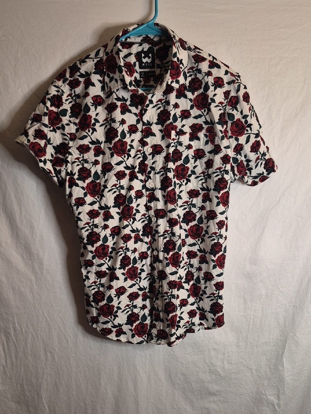 Wxyz Casual Short-Sleeve Floral Button-Down Shirt — White with Red Rose Print